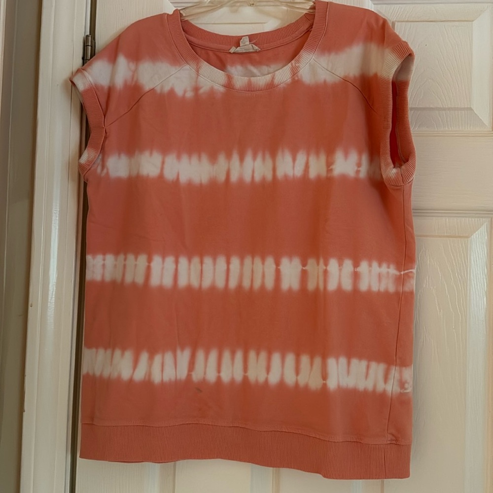 Sleeveless heavyweight top